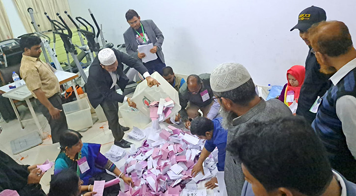 চট্টগ্রামে শেষ হয়েছে ভোট গ্রহণ, চলছে গণনা