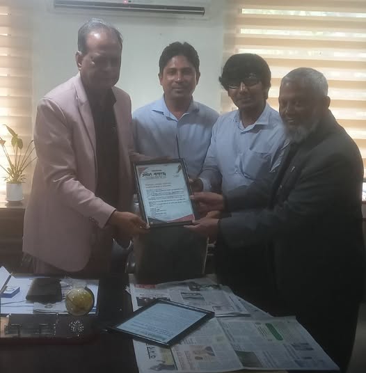 সিডিএর নতুন চেয়ারম্যান ইঞ্জিনিয়ার বেলায়েত হোসেনকে সাদা কাগজ পত্রিকার শুভেচ্ছা
