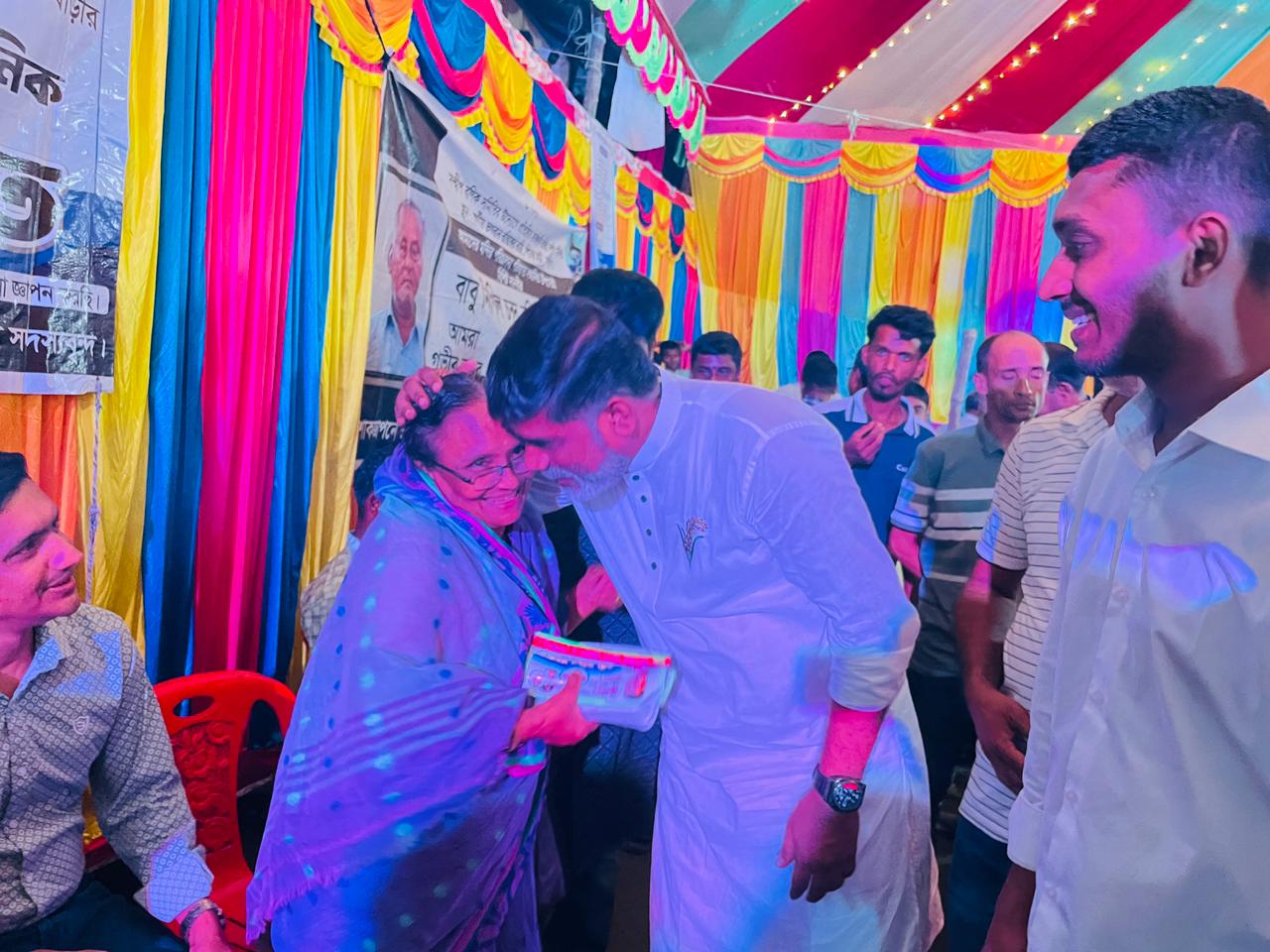সন্দ্বীপে পূজা মণ্ডপে রফী উদ্দিন ফয়সাল, জানালেন সার্বিক সহযোগিতার আশ্বাস