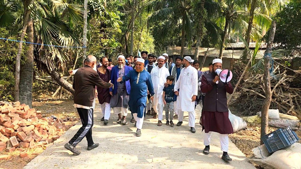 হারামিয়ায় জামায়াত মনোনীত প্রার্থীর গণসংযোগ ও পথসভা