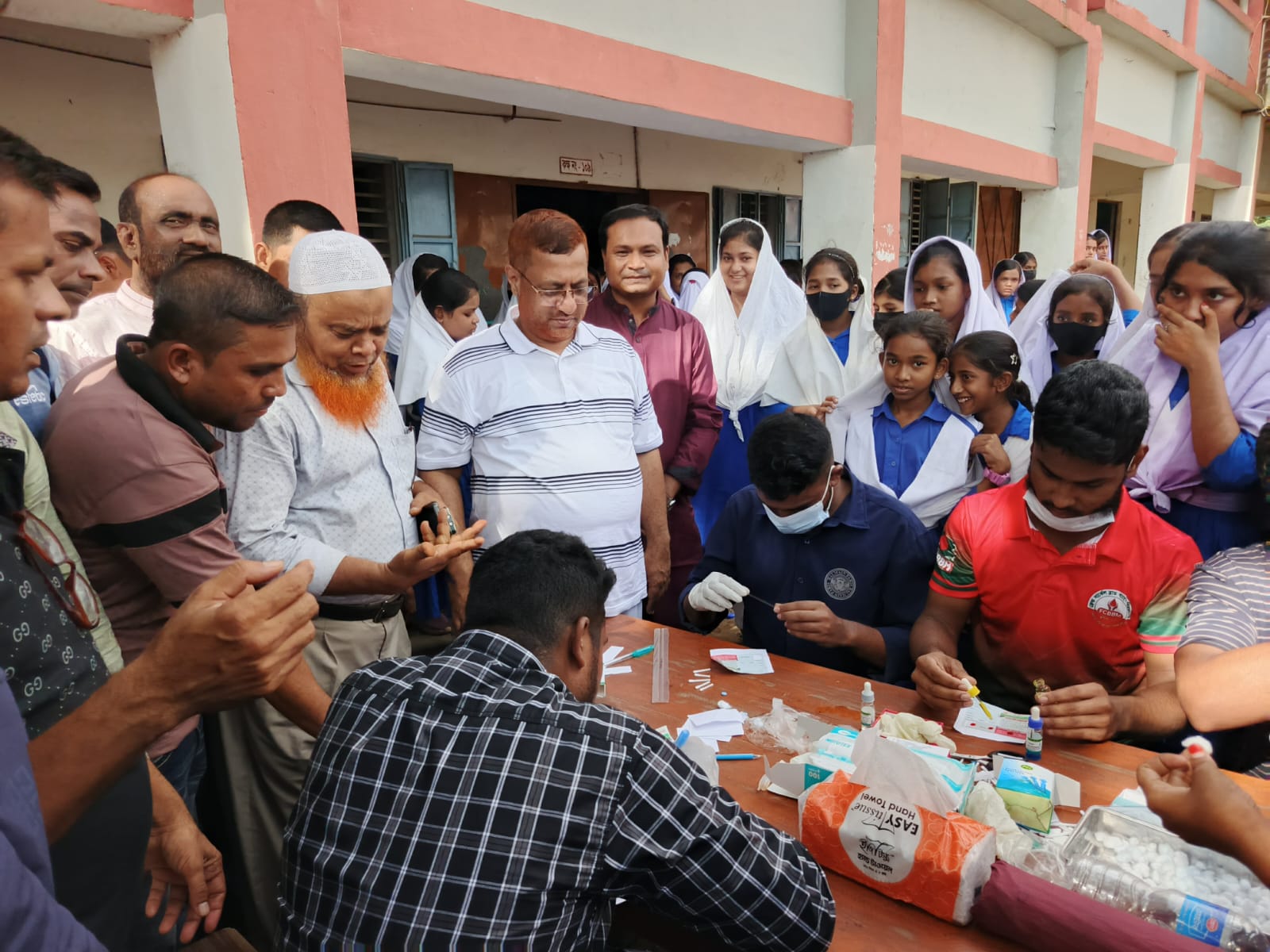মীরসরাইয়ে ‎দেড় হাজার শিক্ষার্থীর বিনামূল্যে রক্তের গ্রুপ নির্ণয়