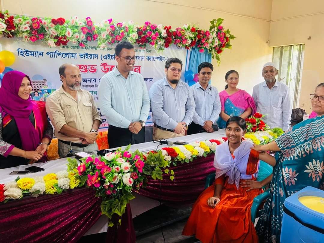 সীতাকুণ্ডে ভ্যাকসিন ক্যাম্পেইন উদ্বোধন 
