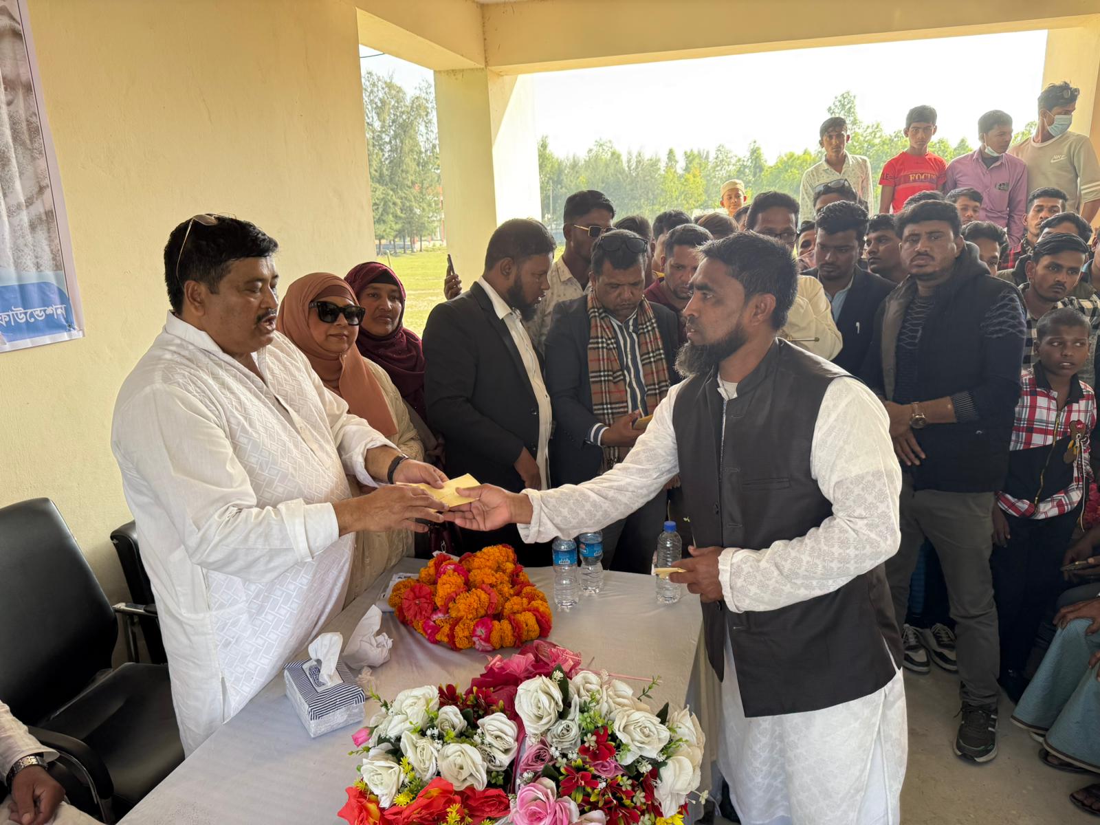 সন্দ্বীপের উড়িরচরে মোস্তফা কামাল পাশার কম্বল বিতরণ 