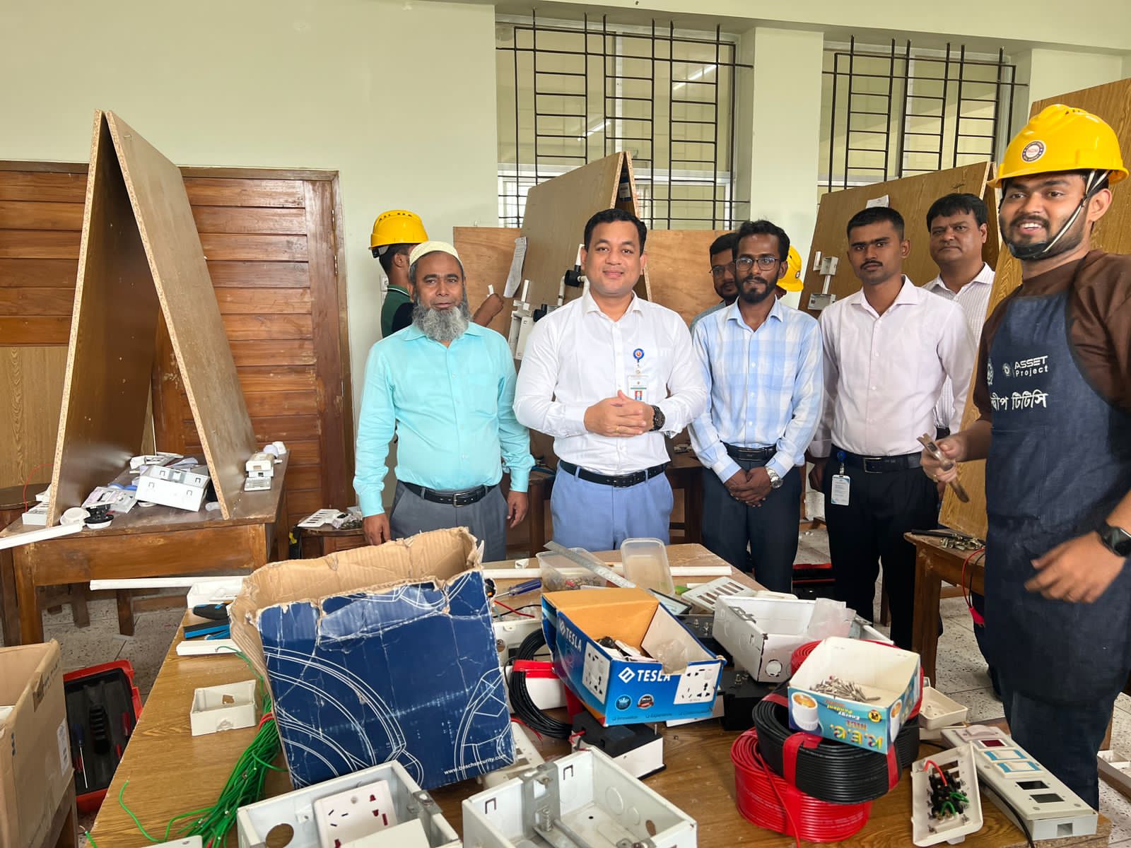 সন্দ্বীপ টেকনিক্যাল ট্রেনিং সেন্টার পরিদর্শনে ইউএনও