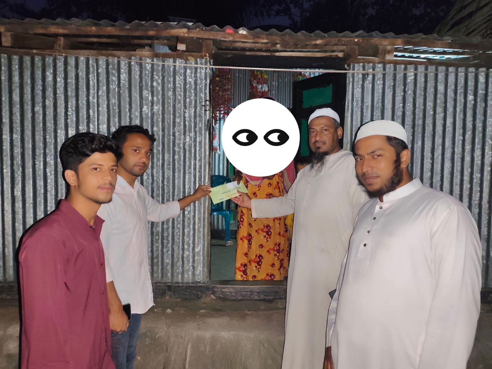 অসহায় গর্ভবতী মায়ের পাশে এ কে ফাউন্ডেশন