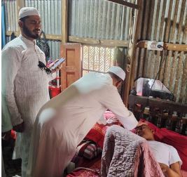 ক্যান্সার আক্রান্ত মেহেদী হাসানকে দেখতে গেলেন অধ্যাপক আমজাদ হোসাইন
