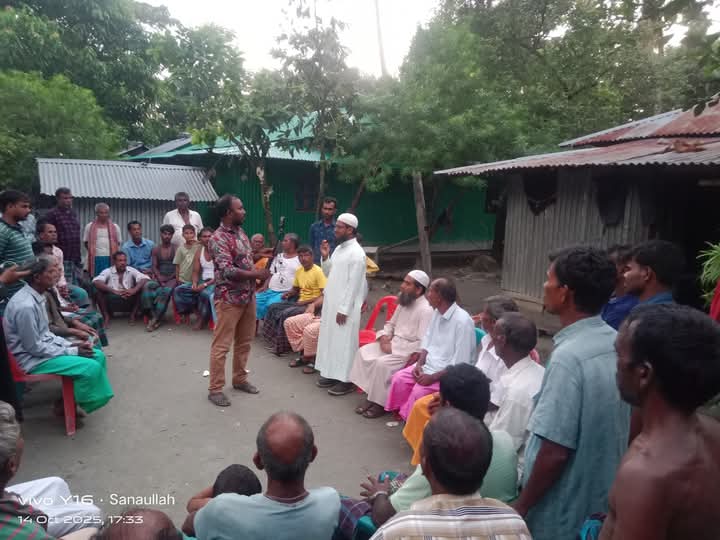  জেলে গোবিন্দ জলদাশের পরিবারের পাশে দাঁড়ালেন আমজাদ হোসেন