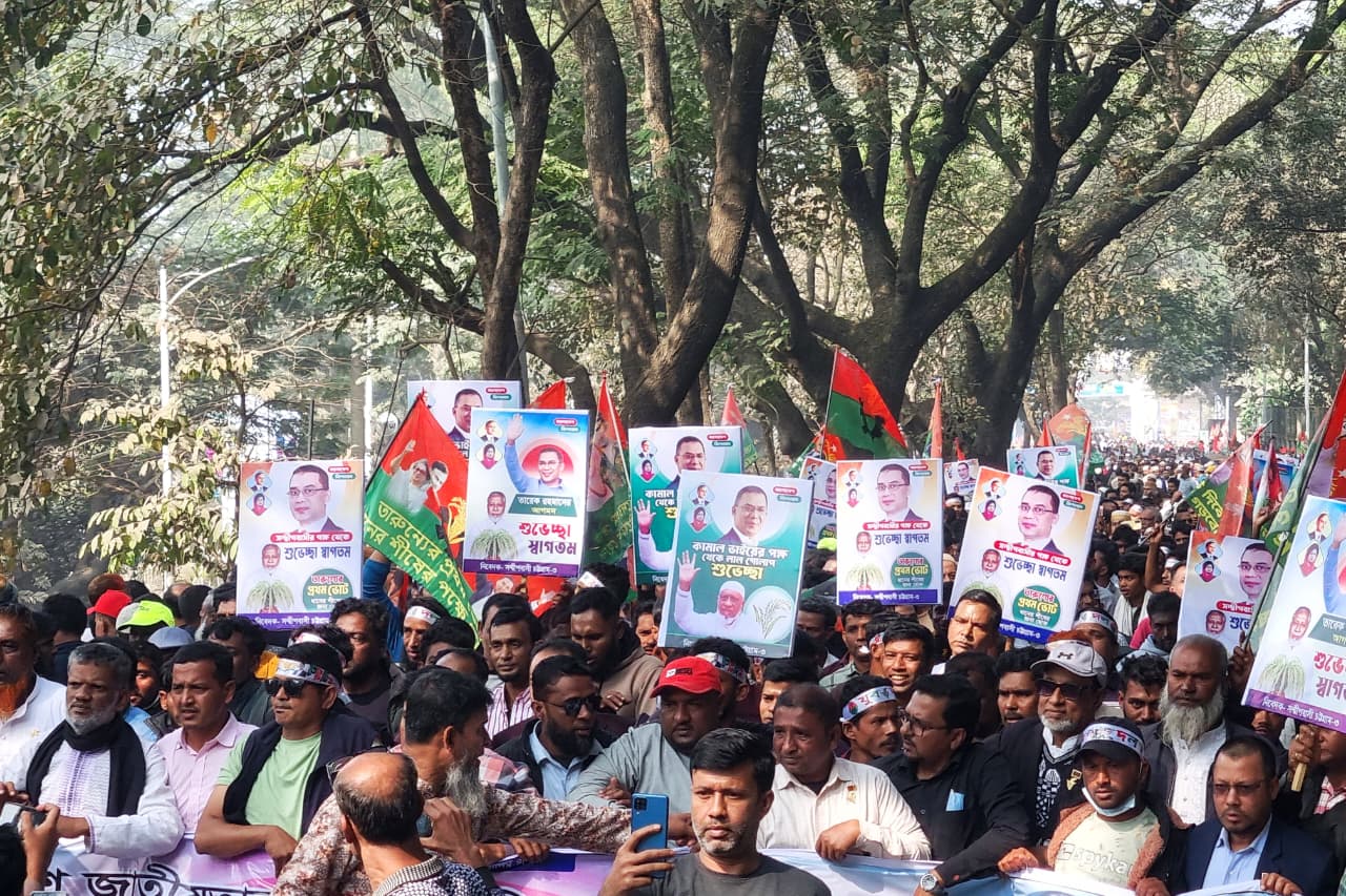 ফলোগ্রাউন্ডে তারেক রহমানের সমাবেশে সন্দ্বীপ থেকে হাজারো নেতাকর্মীর যোগদান