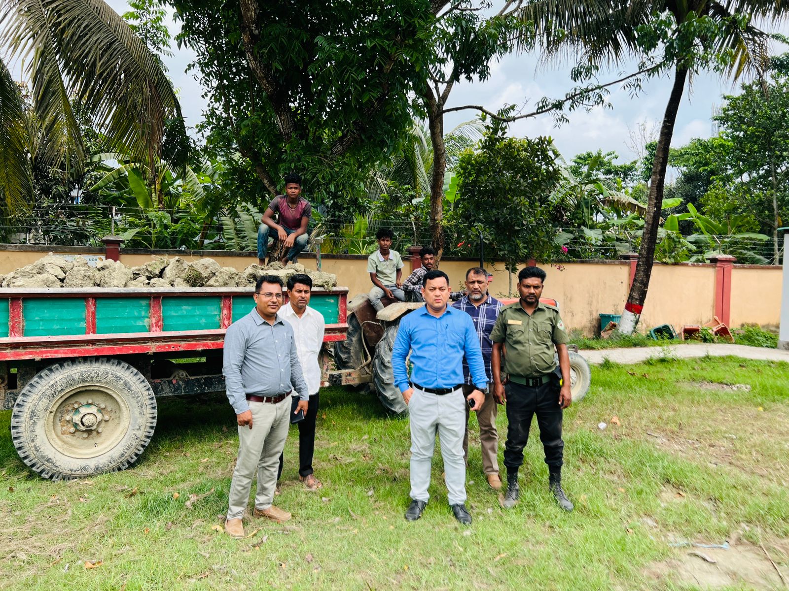 সন্দ্বীপ সন্তোষপুরে অবৈধ মাটি কাটায় জরিমানা