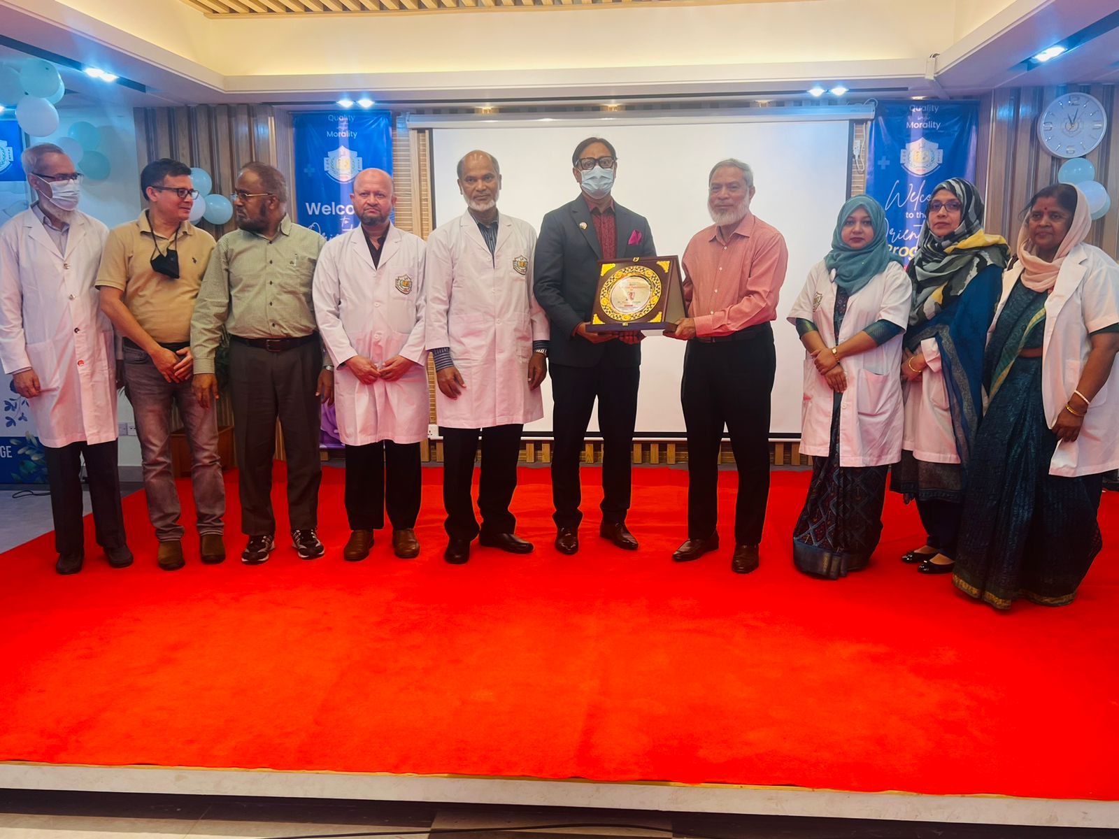 চট্টগ্রাম ইন্টারন্যাশনাল মেডিকেল কলেজের এমবিবিএস ১২তম ব্যাচের ওরিয়েন্টেশন অনুষ্ঠানে মেয়র ডা. শাহাদাত:  হতে হবে মানবিক ডাক্তার