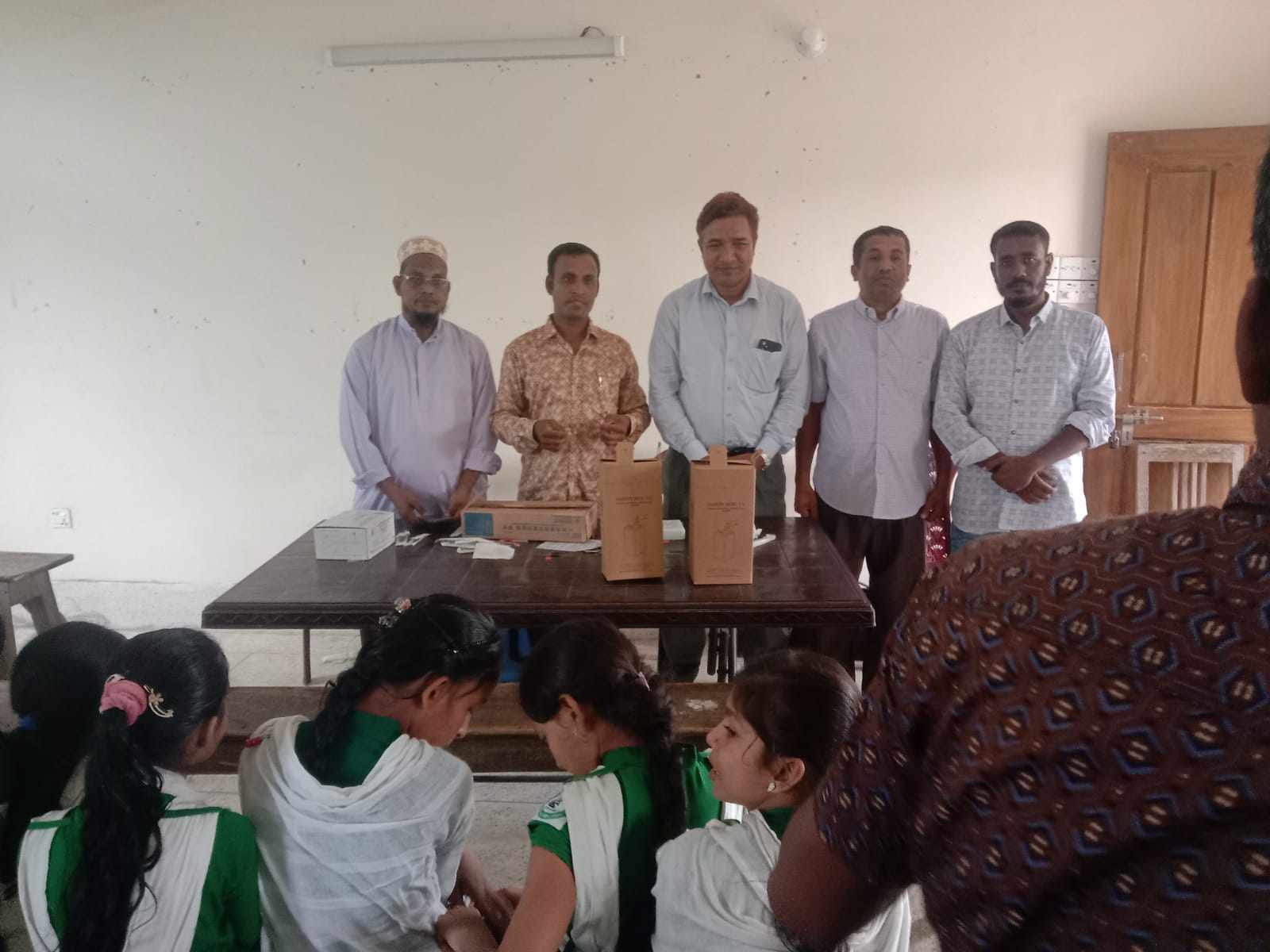 সন্দ্বীপে জরায়ু ক্যান্সার প্রতিরোধের টিকাদান কর্মসূচীর উদ্বোধন