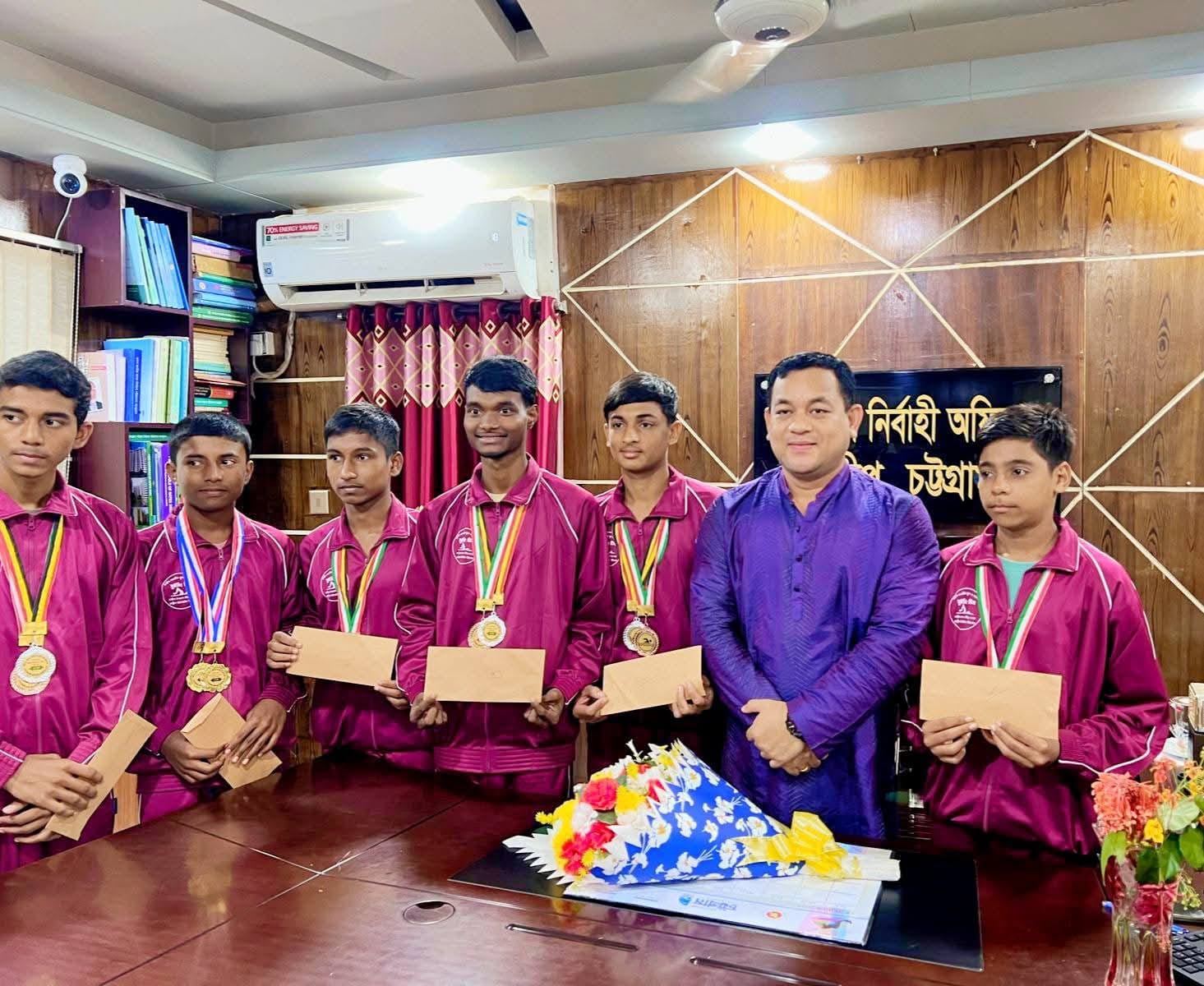 সন্দ্বীপের সাঁতারুদের স্বপ্নে নতুন স্রোত বইয়ে দিলো সন্দ্বীপ প্রশাসন